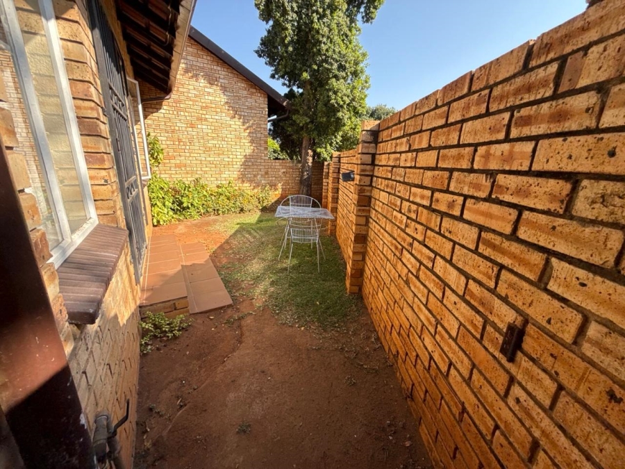 2 Bedroom Property for Sale in Safari Gardens North West
